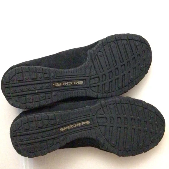 -Sketchers Black Leather loafers size 8, used in good condition, memory foam - Picture 4 of 4